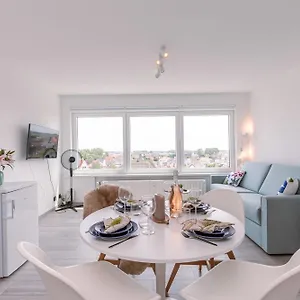Moderne Lichtrijke Vlakbij En Casino Middelkerke