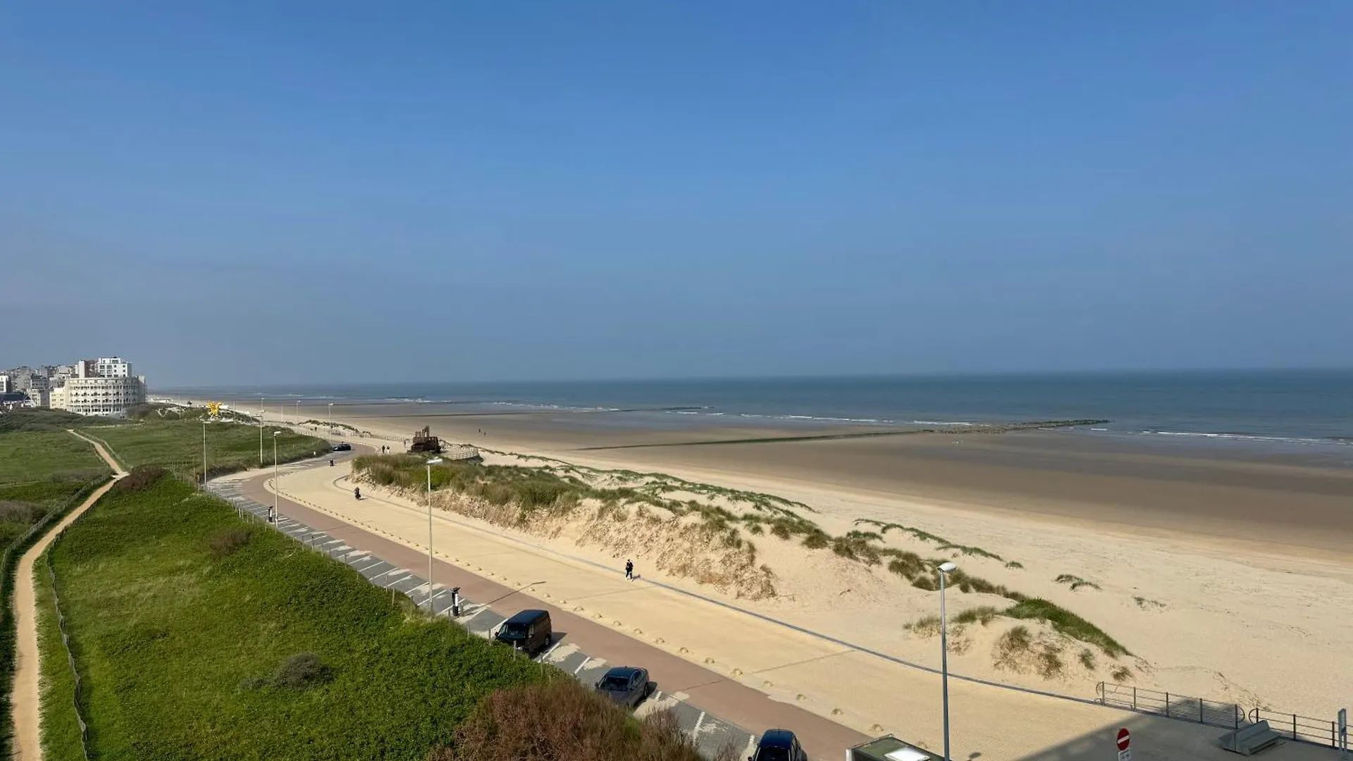 Appartement Met De Voeten In De Zee Middelkerke